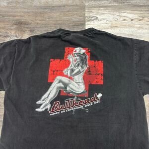 Vintage Y2K Bullhead Sexy Nurse Pin Up Girl Mens Large Black Skate Grunge Tshirt